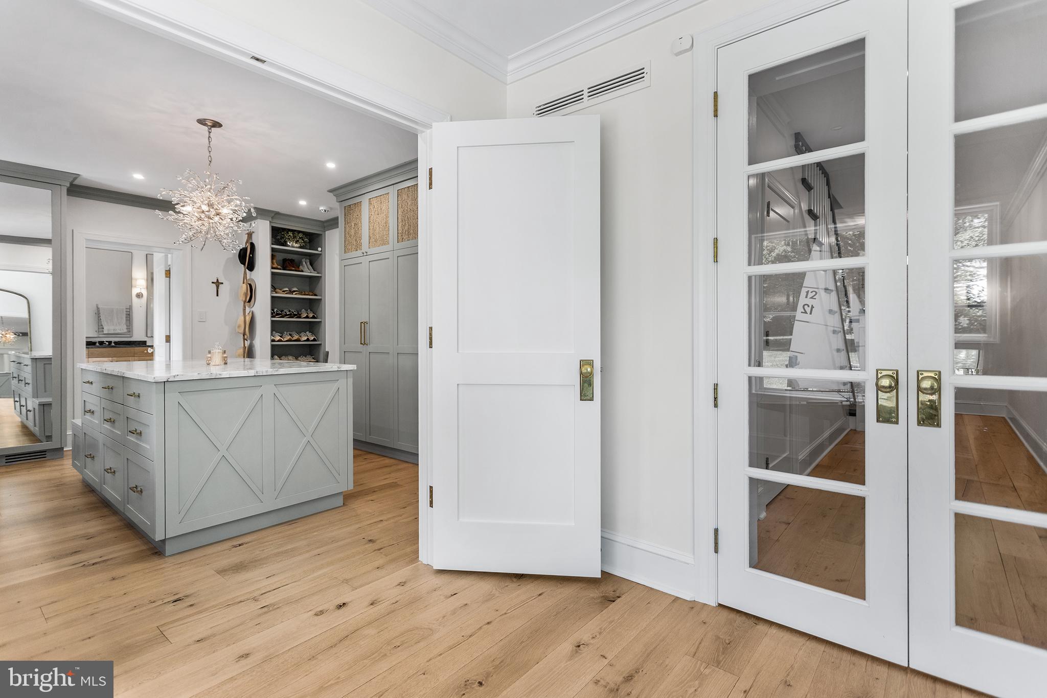 RADNOR HUNT - Residential