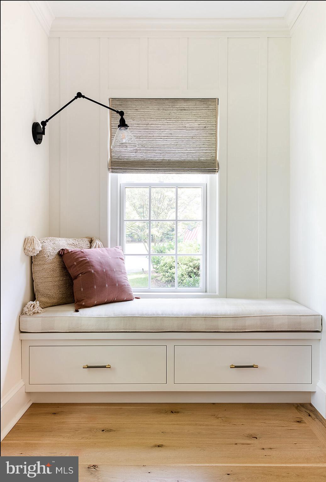 RADNOR HUNT - Residential