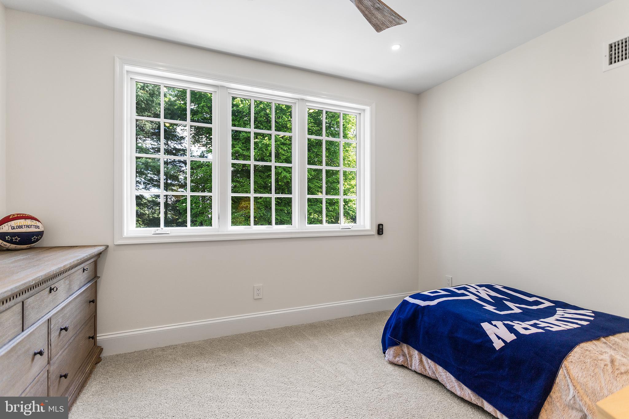 RADNOR HUNT - Residential