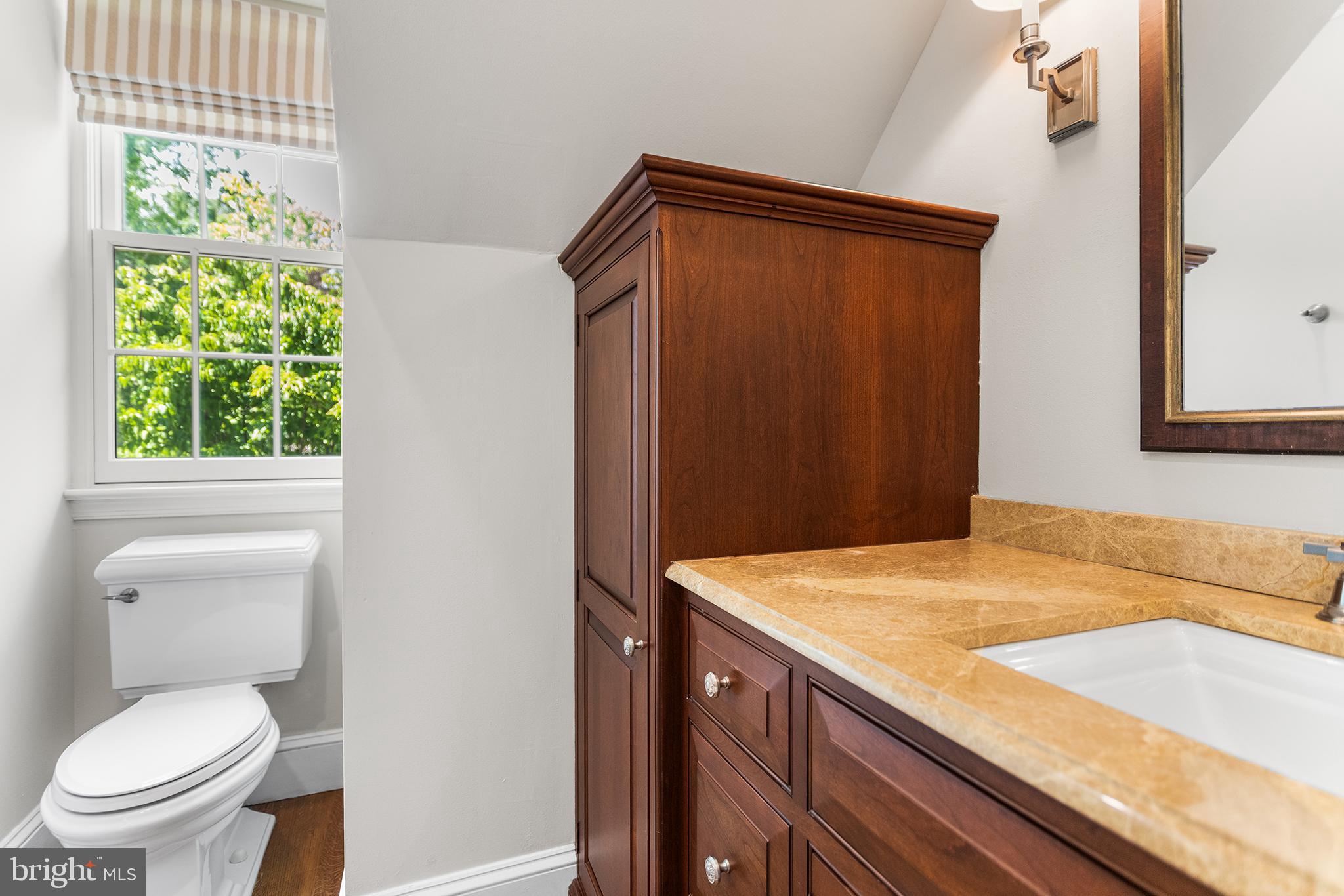 RADNOR HUNT - Residential