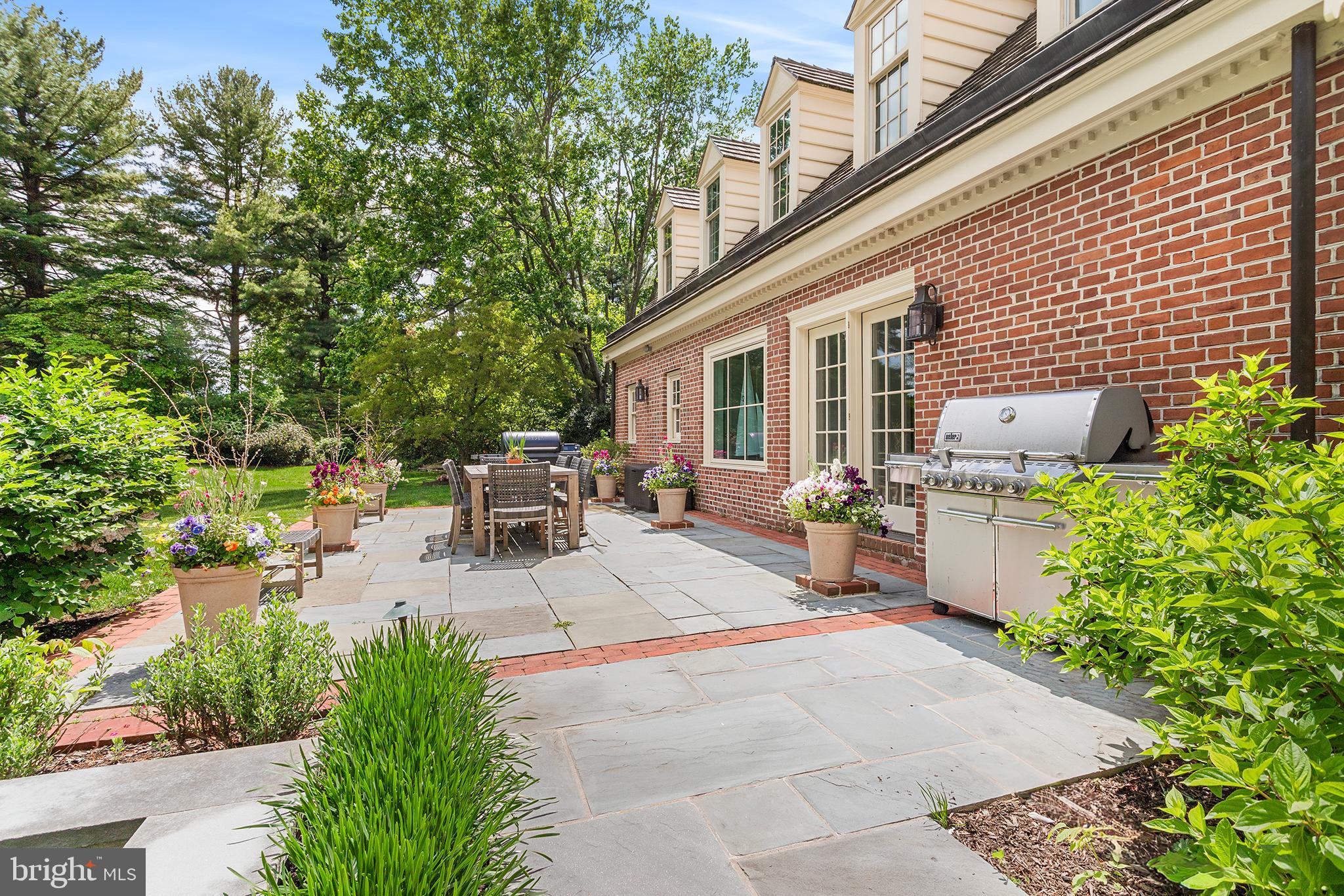 RADNOR HUNT - Residential