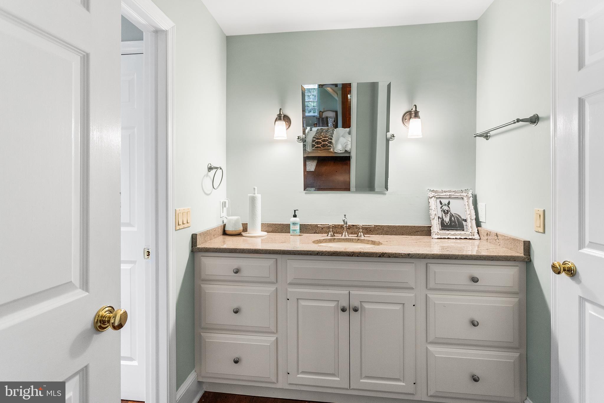 RADNOR HUNT - Residential
