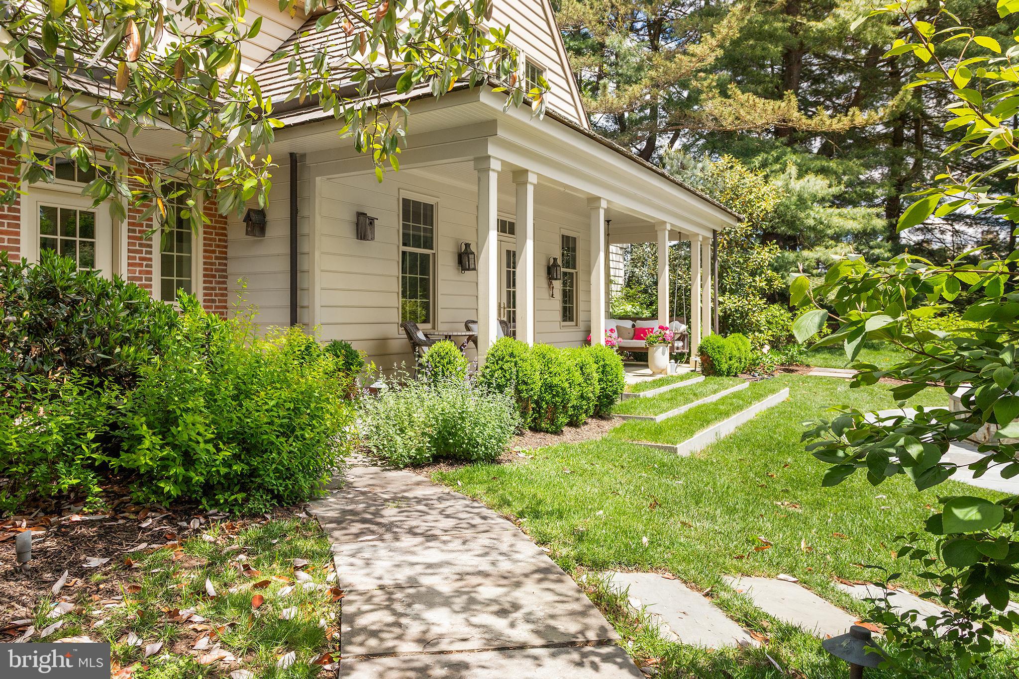RADNOR HUNT - Residential