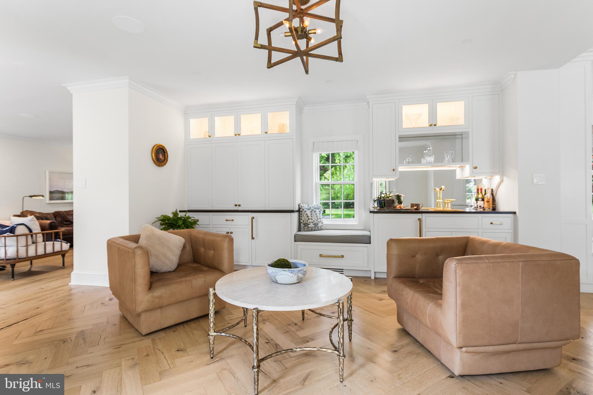 RADNOR HUNT - Residential