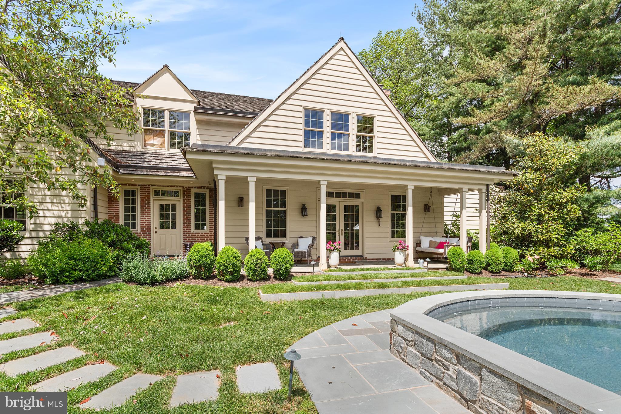 RADNOR HUNT - Residential