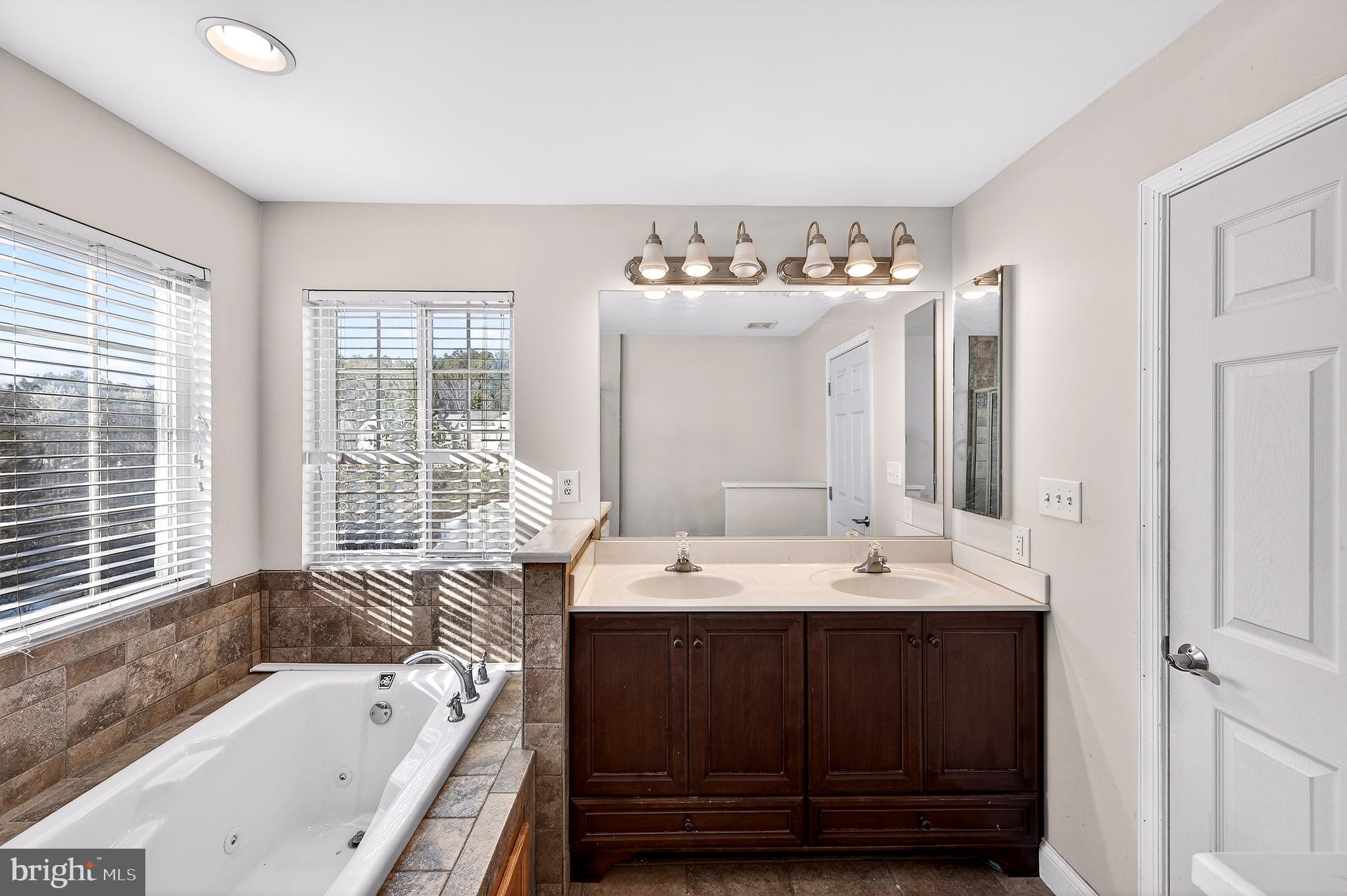 PINTAIL LANDING - Residential