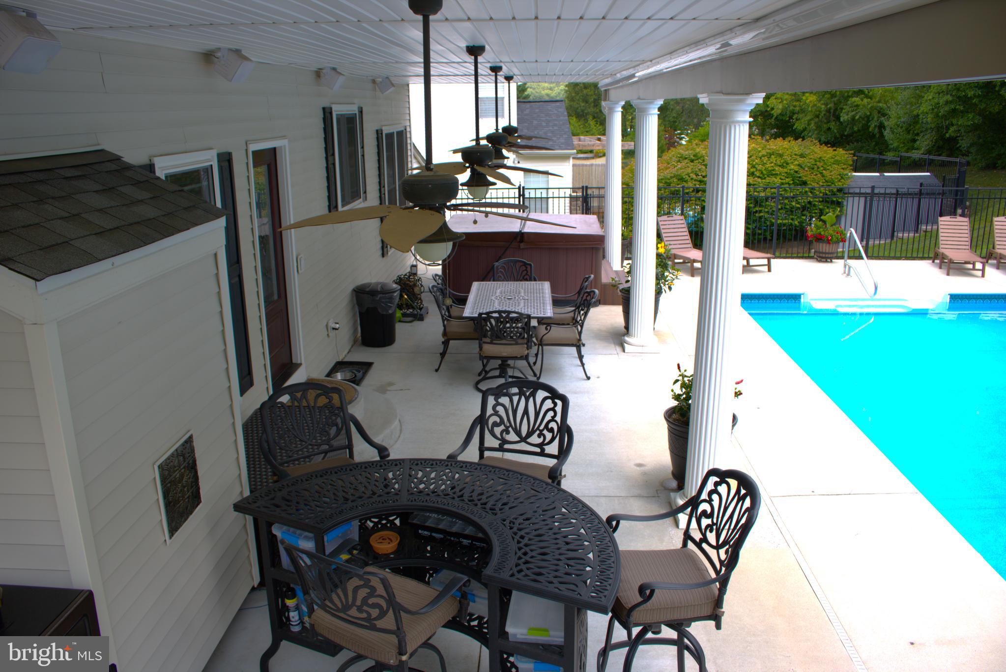 WINDEMERE ESTATES - Residential