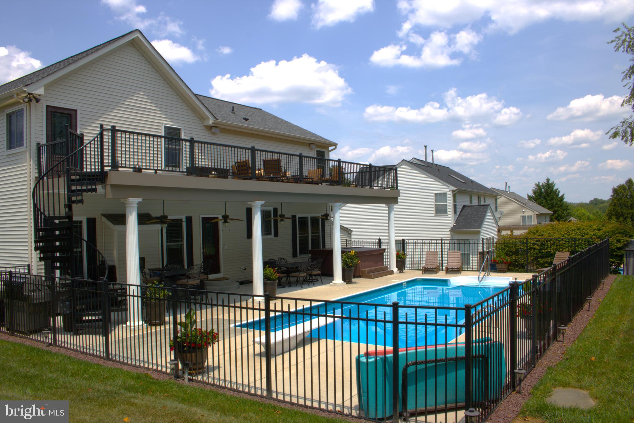 WINDEMERE ESTATES - Residential