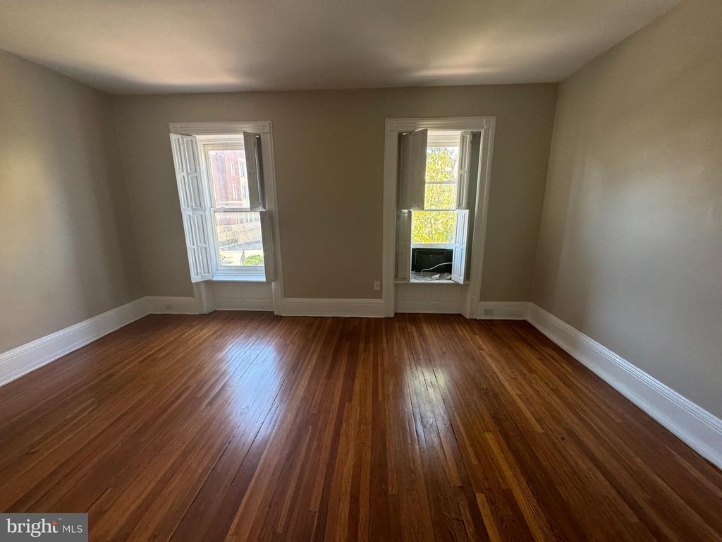 Photo of 322 W State Street #3, TRENTON, NJ 08618 (MLS # NJME2067092)