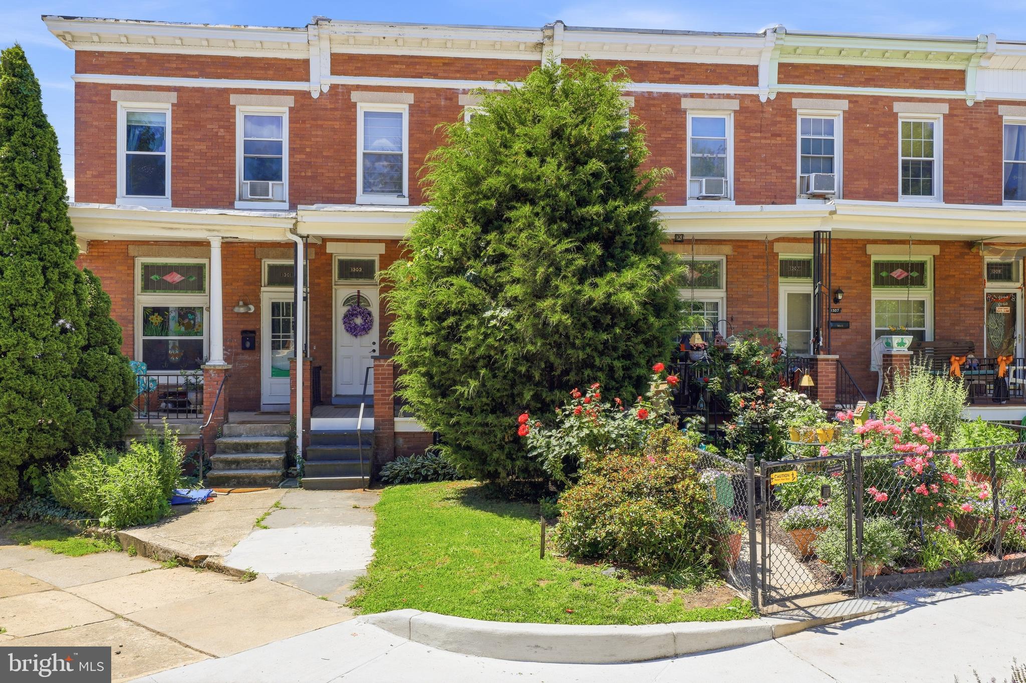 HAMPDEN HISTORIC DISTRICT - Residential