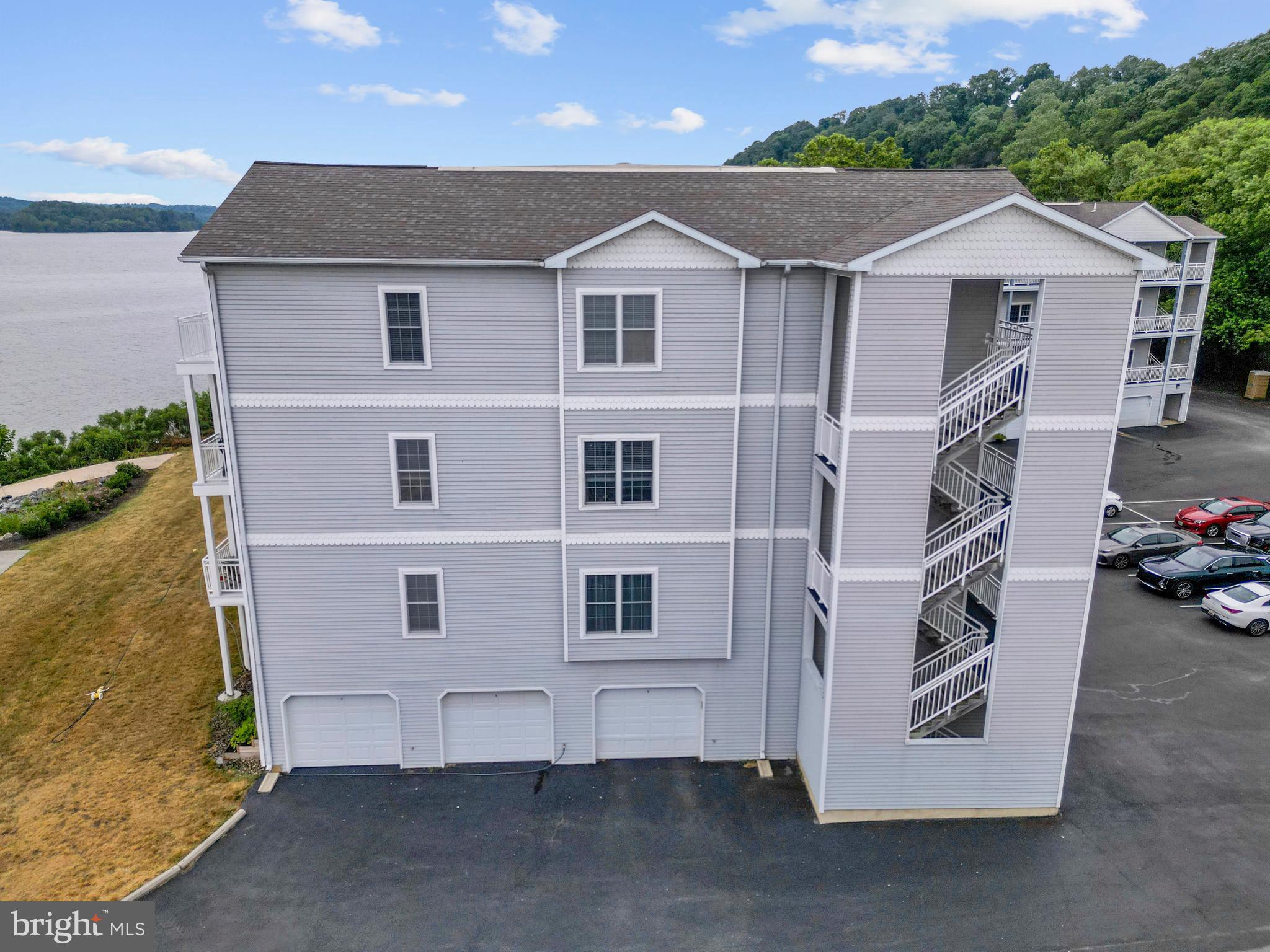 TOMES LANDING II - Residential