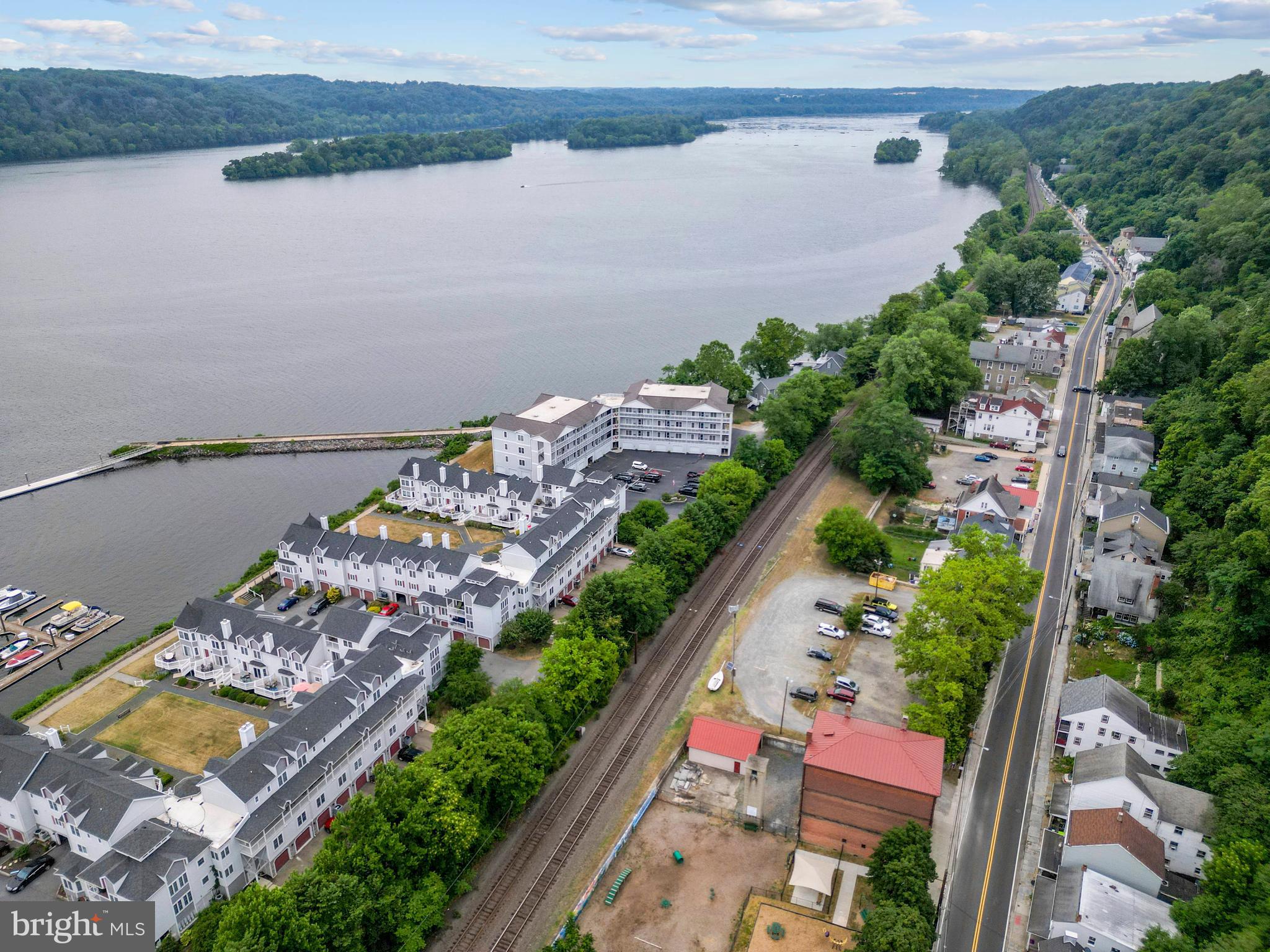 TOMES LANDING II - Residential