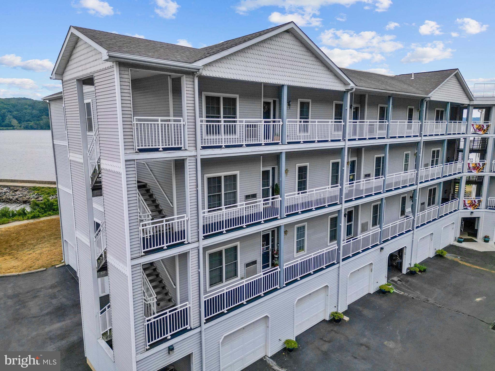 TOMES LANDING II - Residential