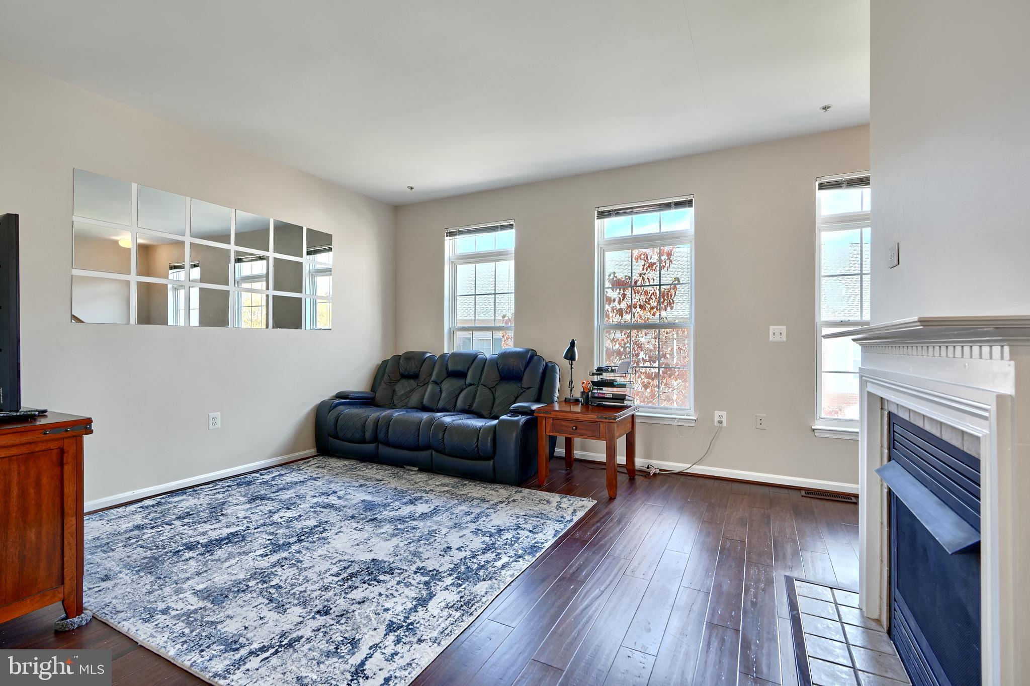 HIGH VIEW - Residential