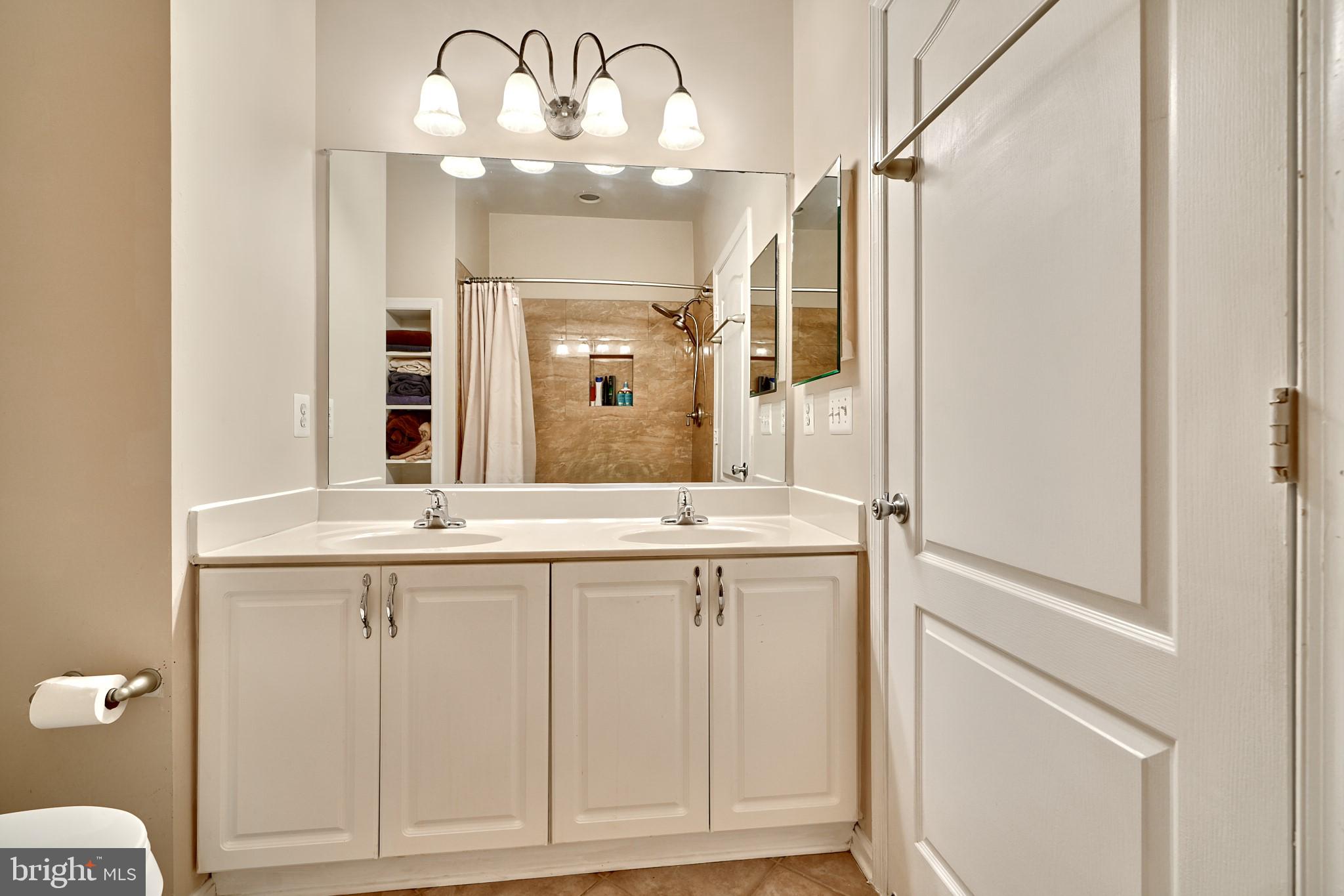 HIGH VIEW - Residential