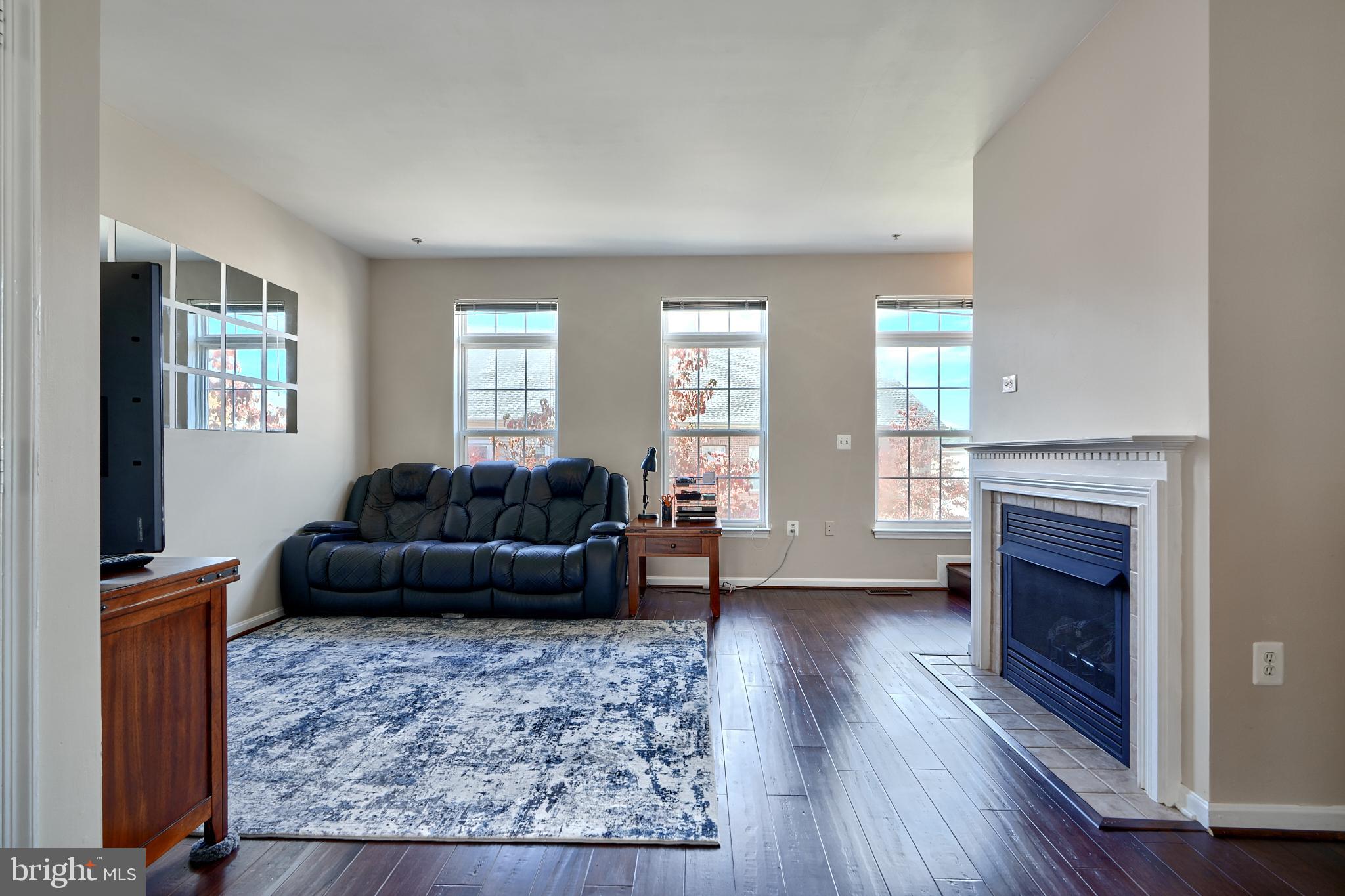 HIGH VIEW - Residential