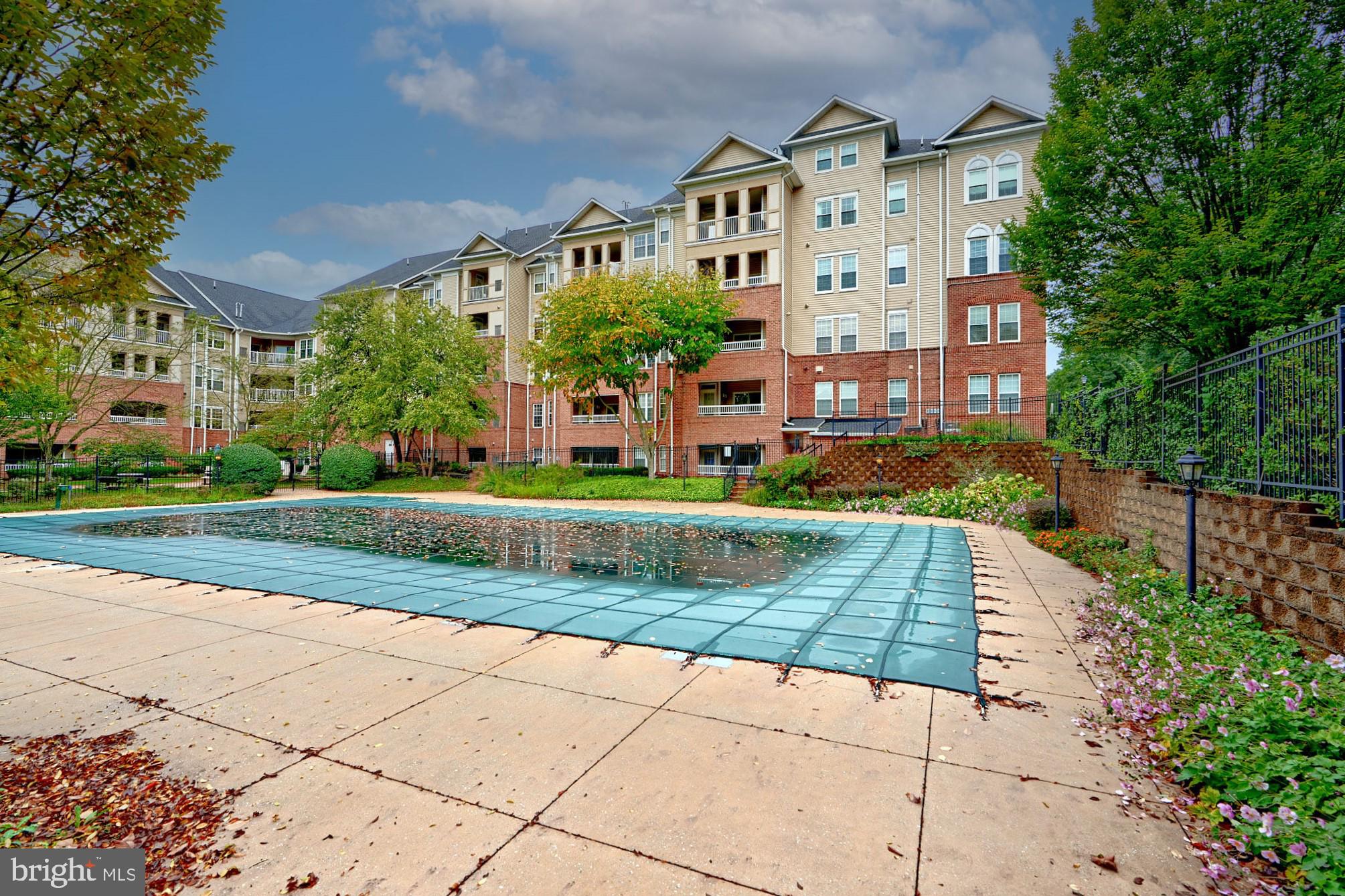 HIGH VIEW - Residential