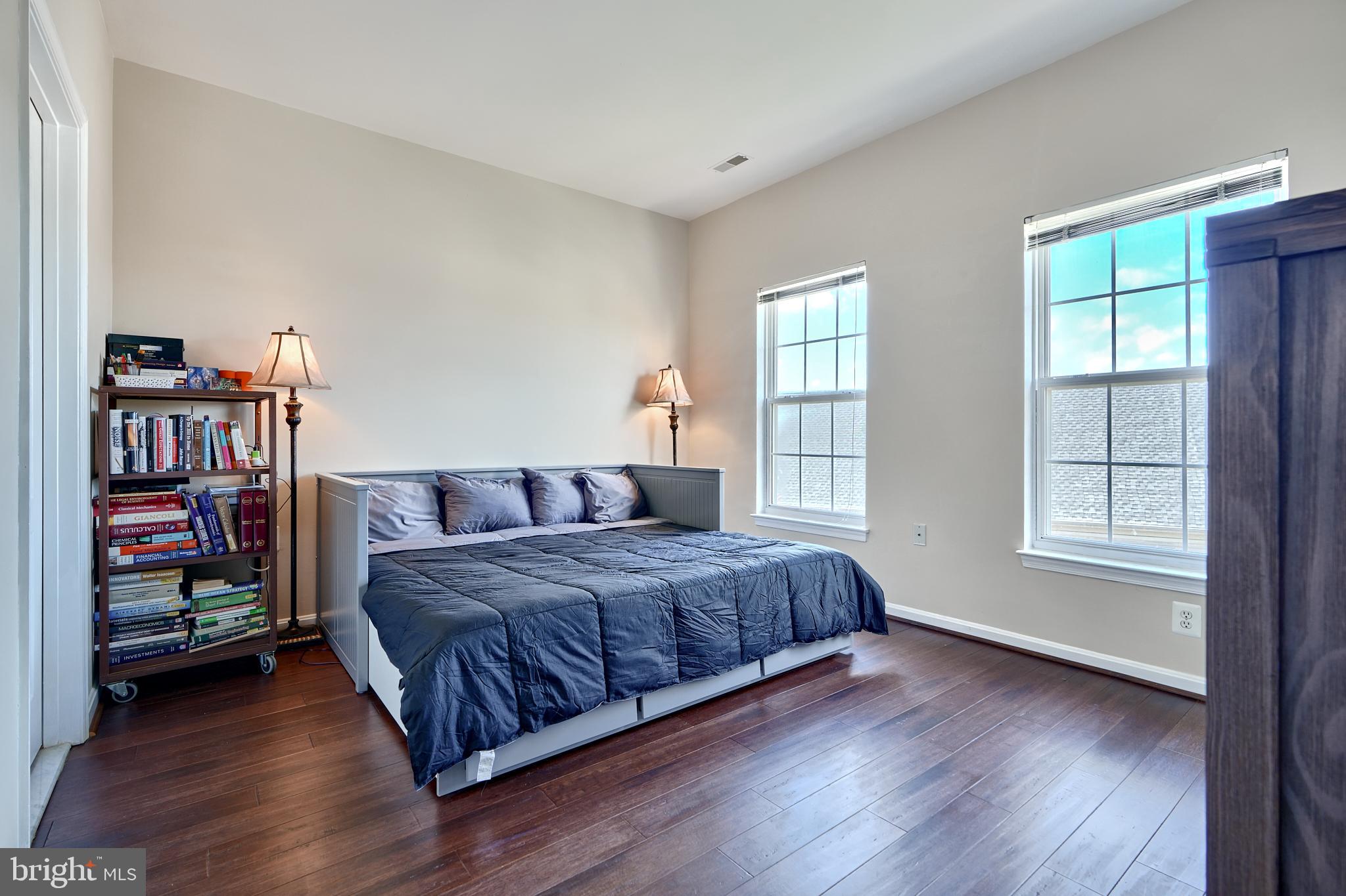 HIGH VIEW - Residential