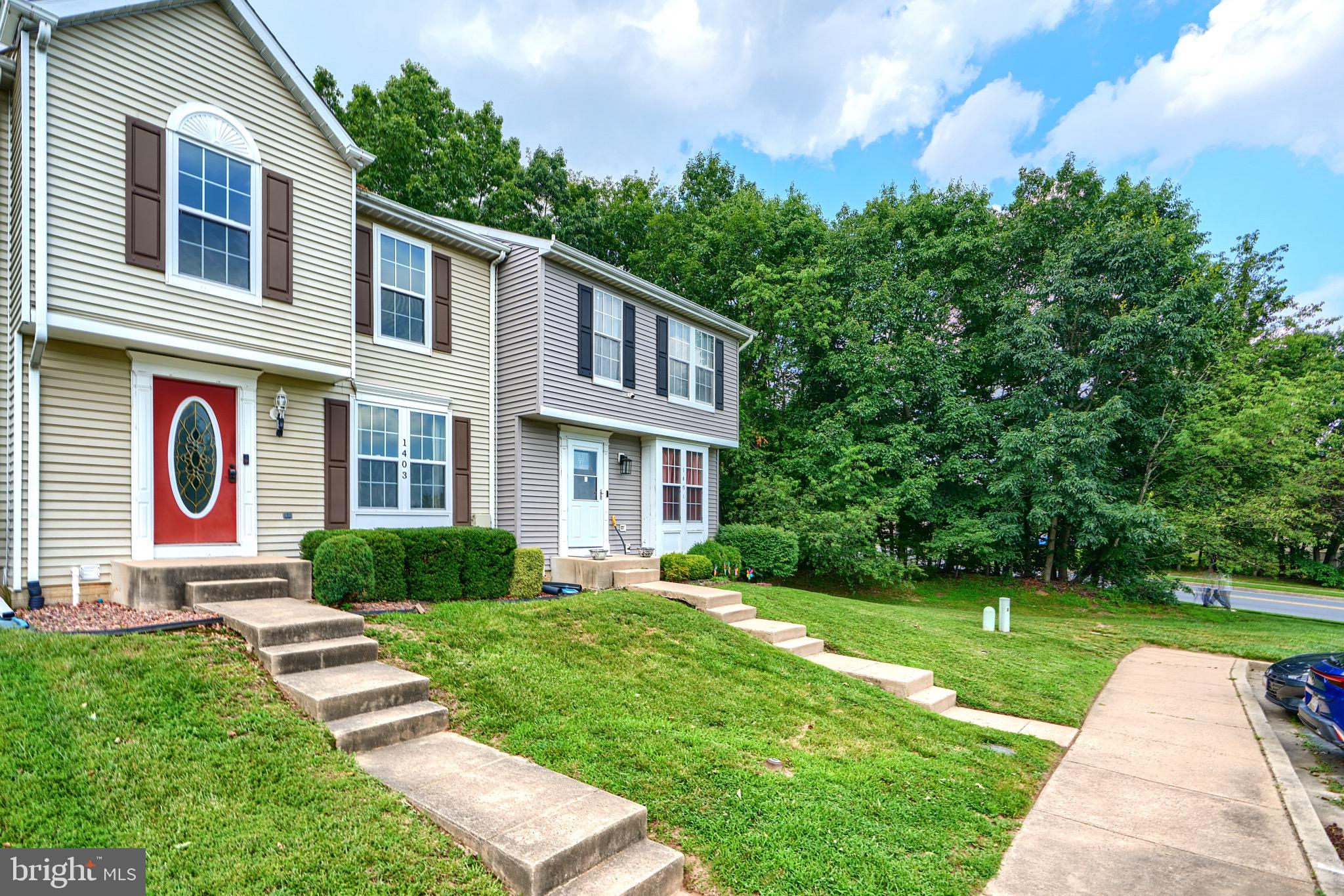 1403 SEDUM SQUARE
