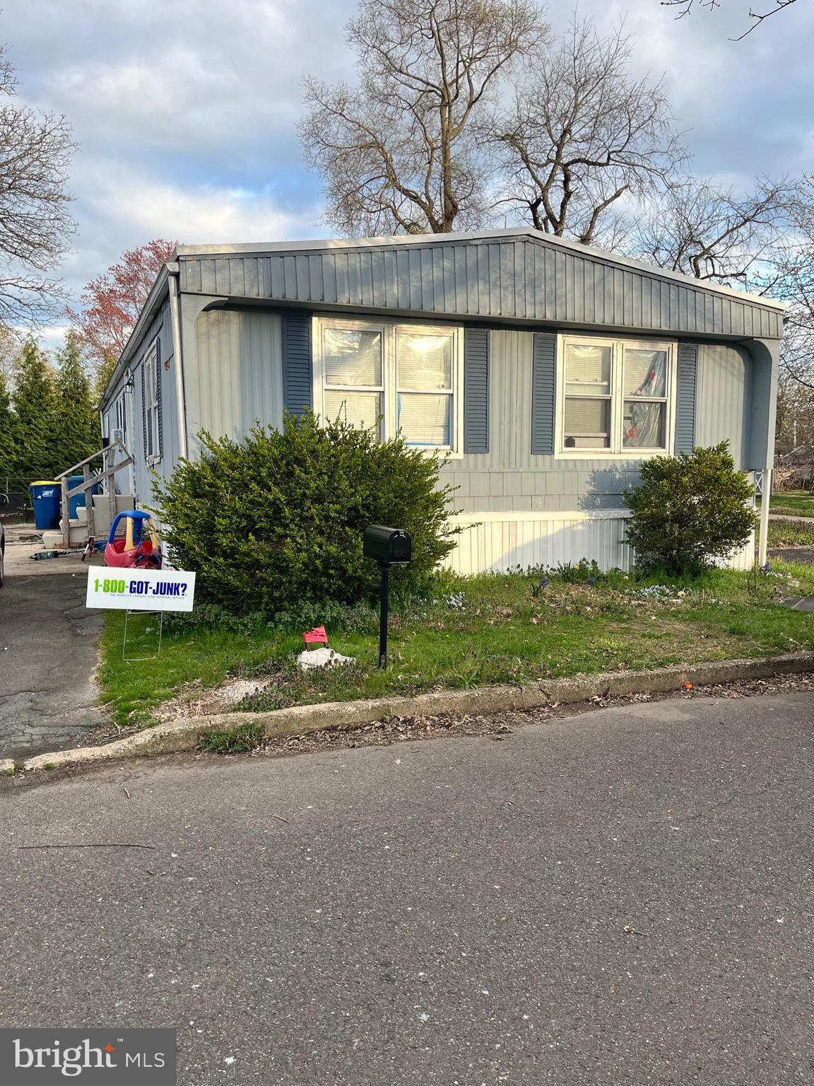 PENNWOOD CROSSING - Residential