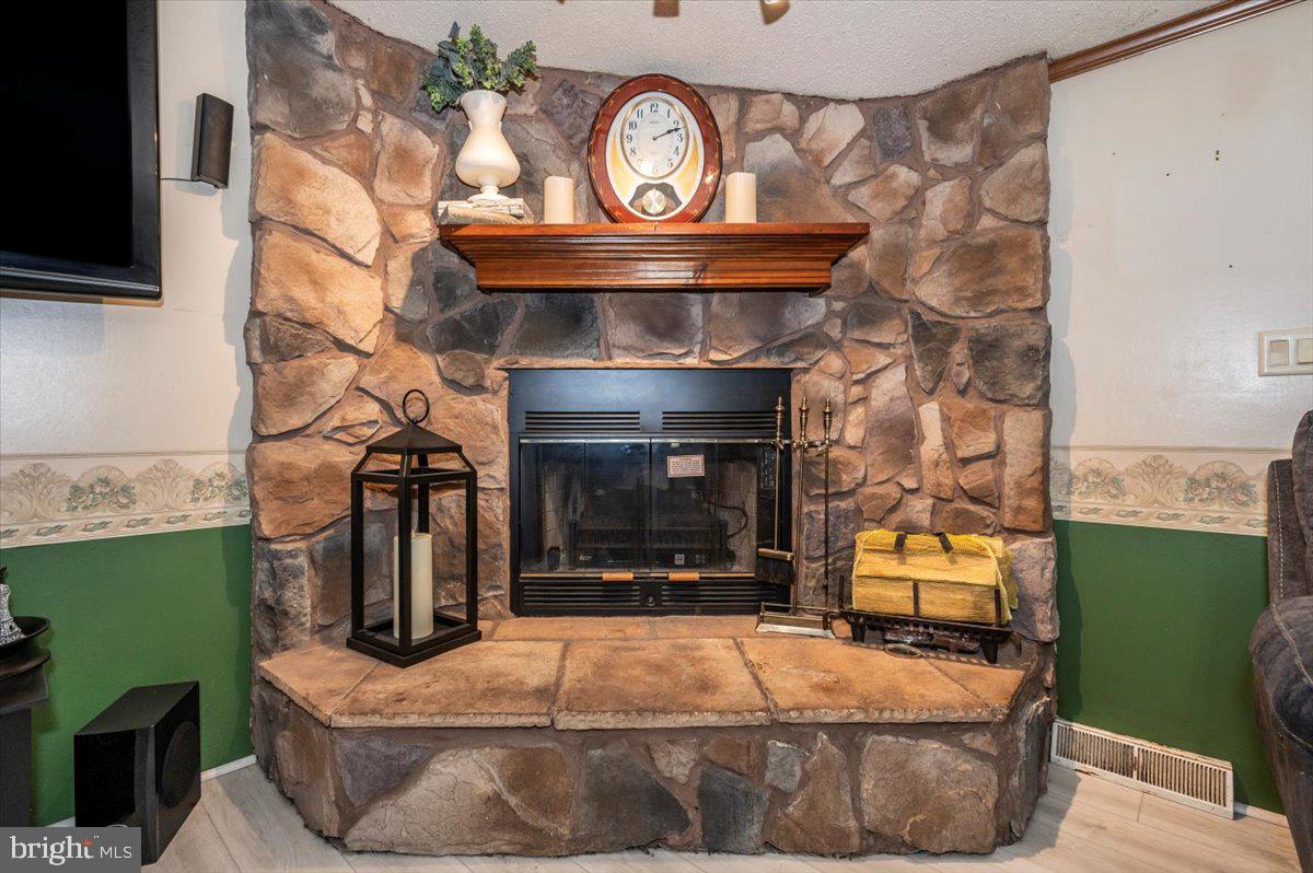 ROYAL CREST ESTATES - Residential