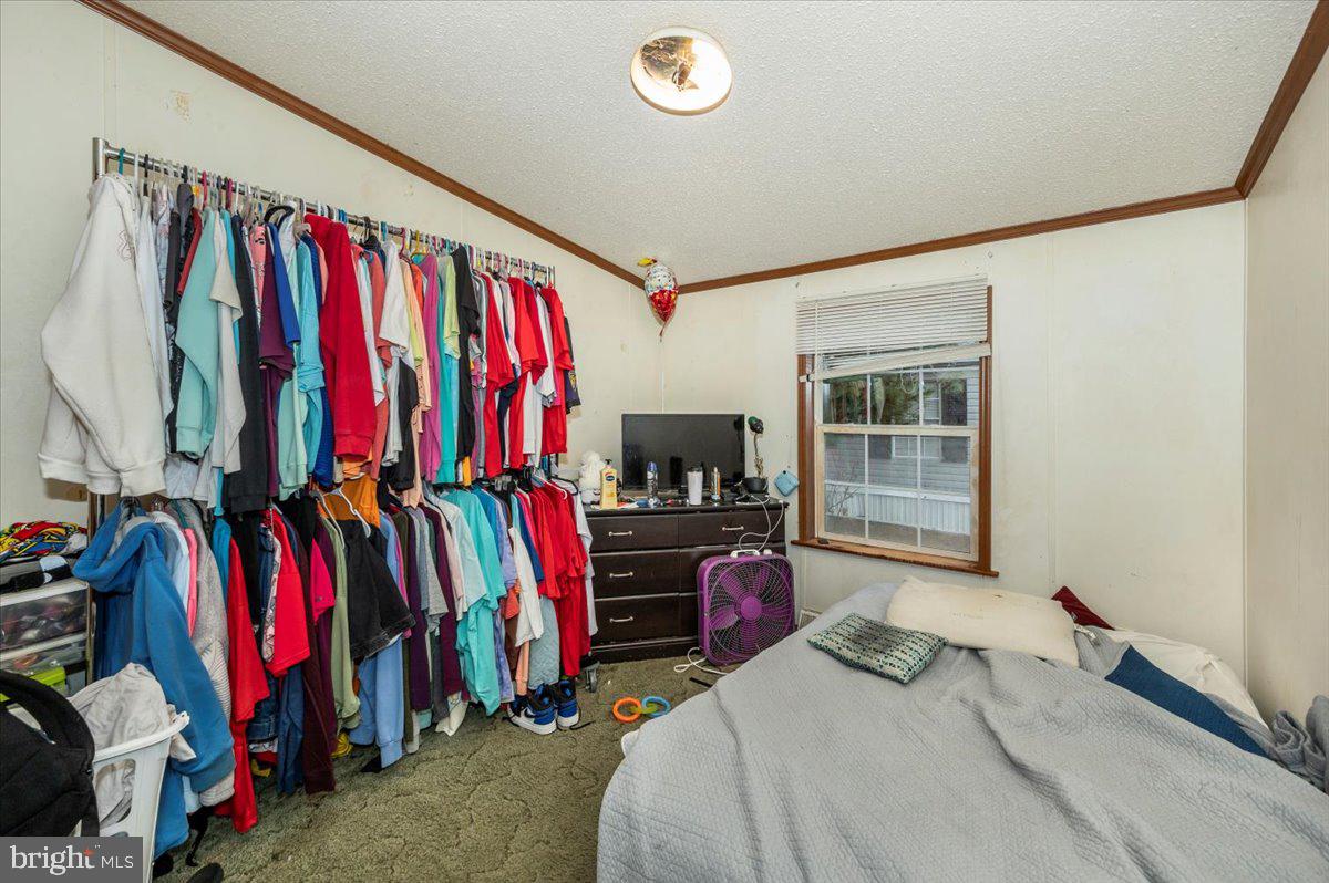 ROYAL CREST ESTATES - Residential