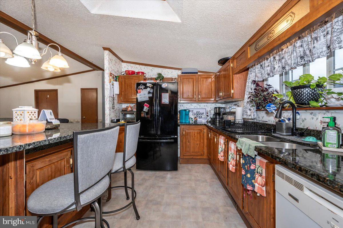 ROYAL CREST ESTATES - Residential