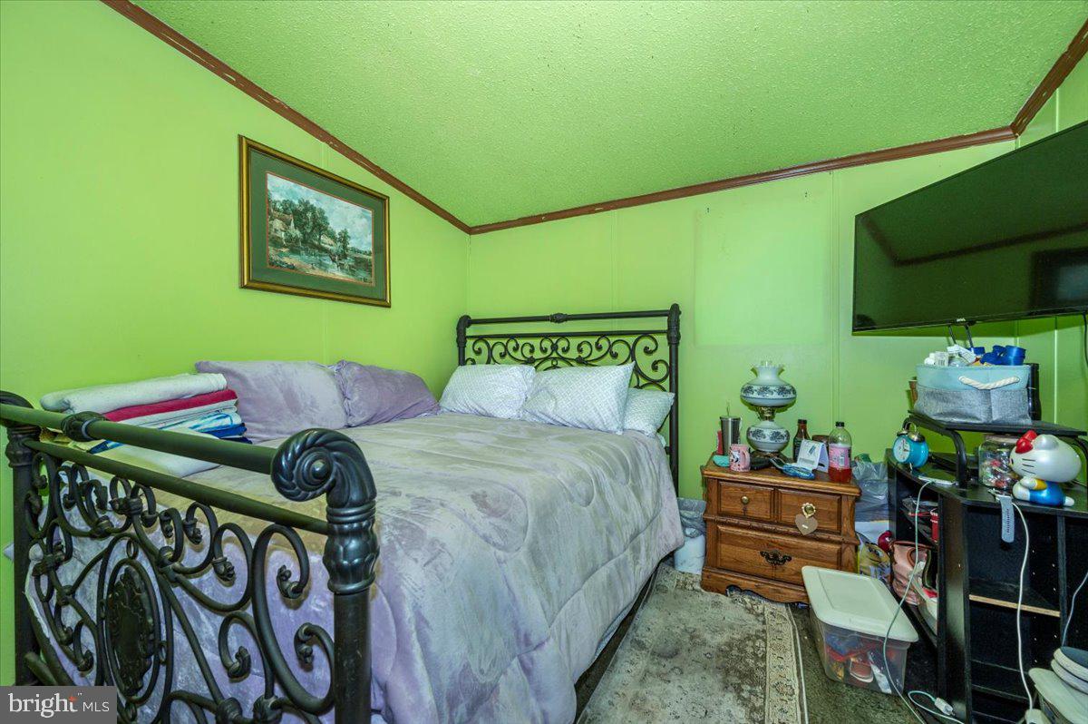 ROYAL CREST ESTATES - Residential