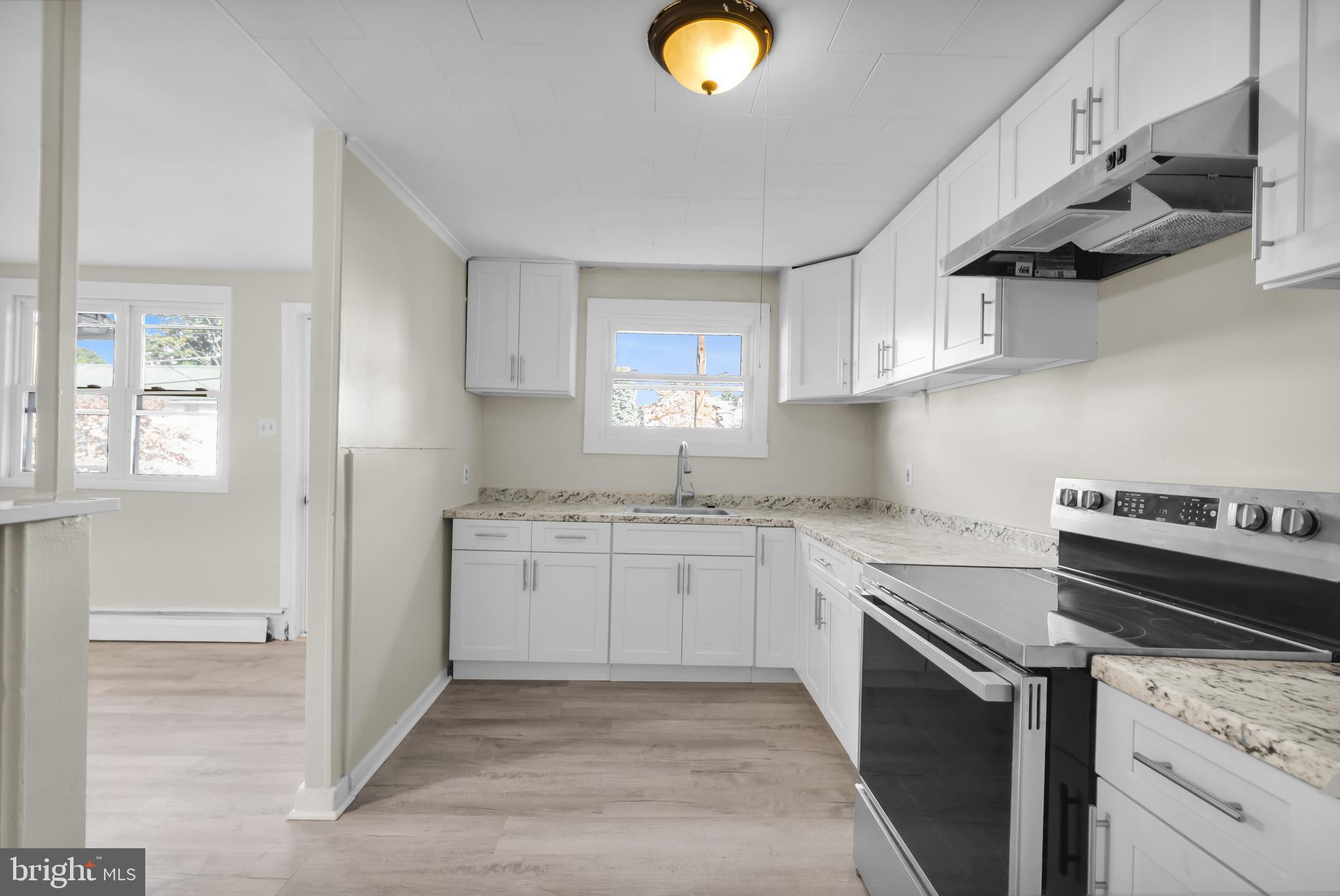 1326-1330 WASHINGTON STREET N