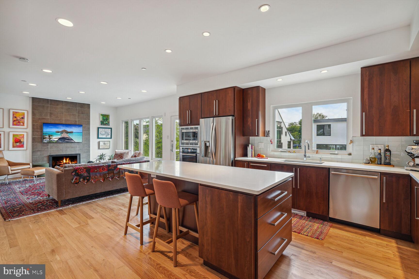 BRADLEY HILLS - Residential