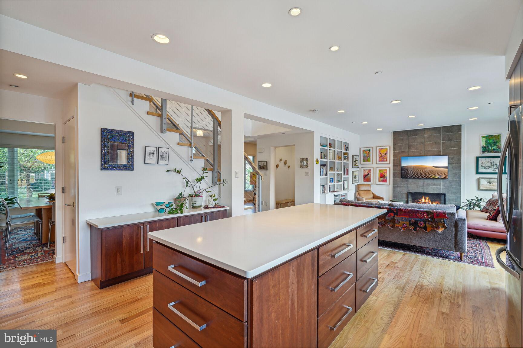 BRADLEY HILLS - Residential