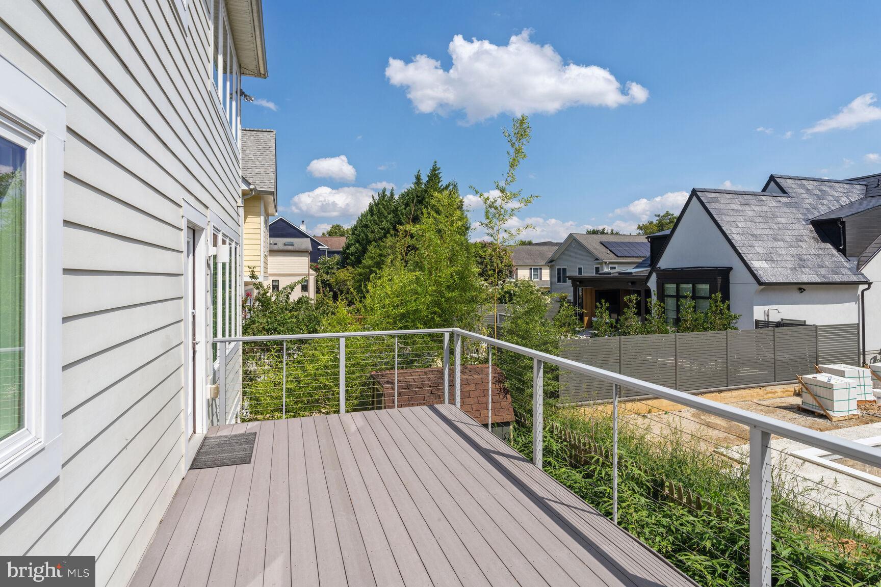 BRADLEY HILLS - Residential