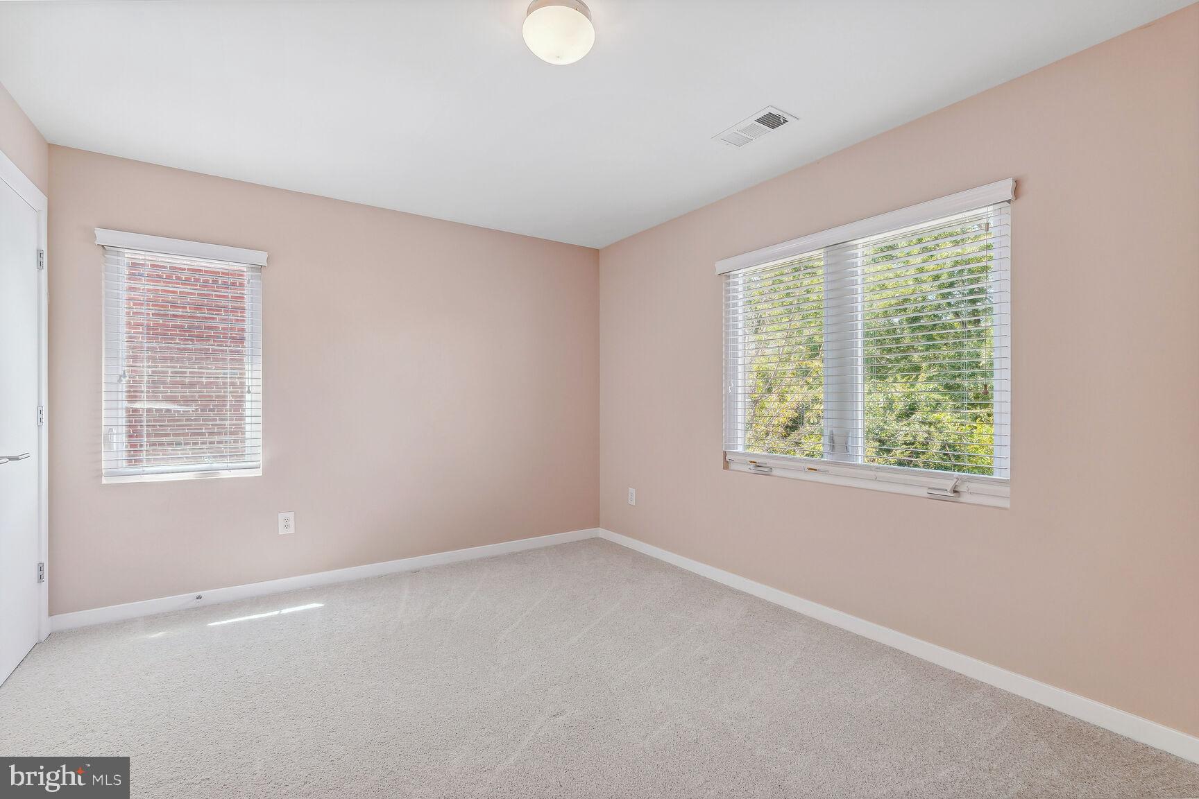 BRADLEY HILLS - Residential