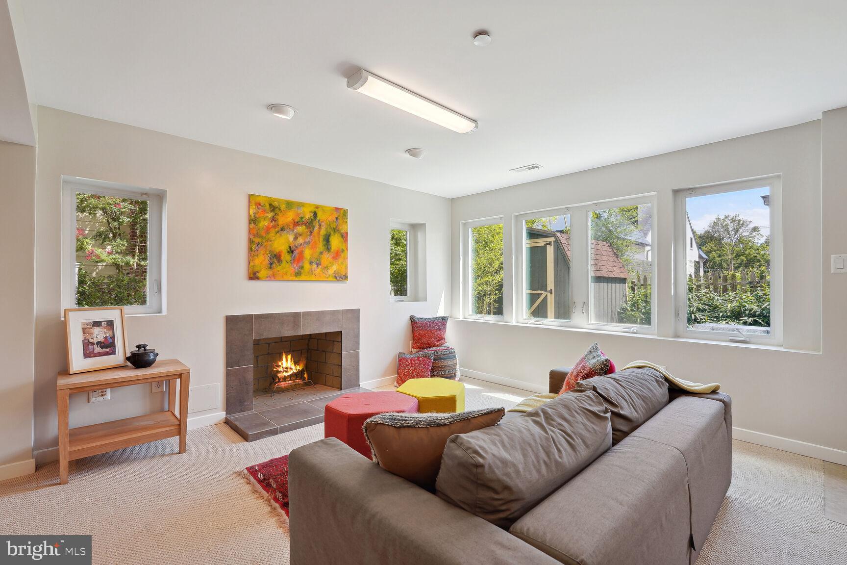 BRADLEY HILLS - Residential