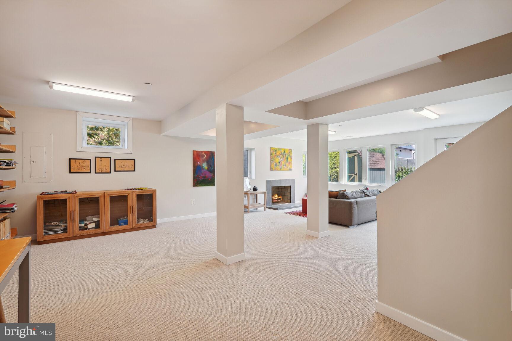 BRADLEY HILLS - Residential