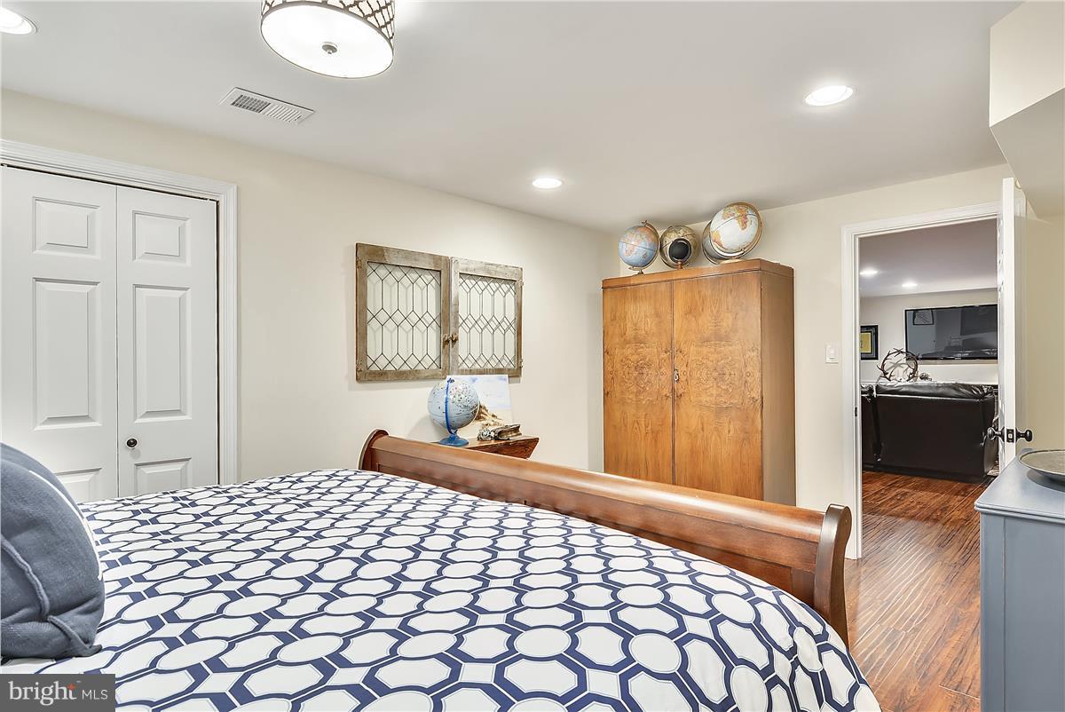 SHAKER WOODS - Residential