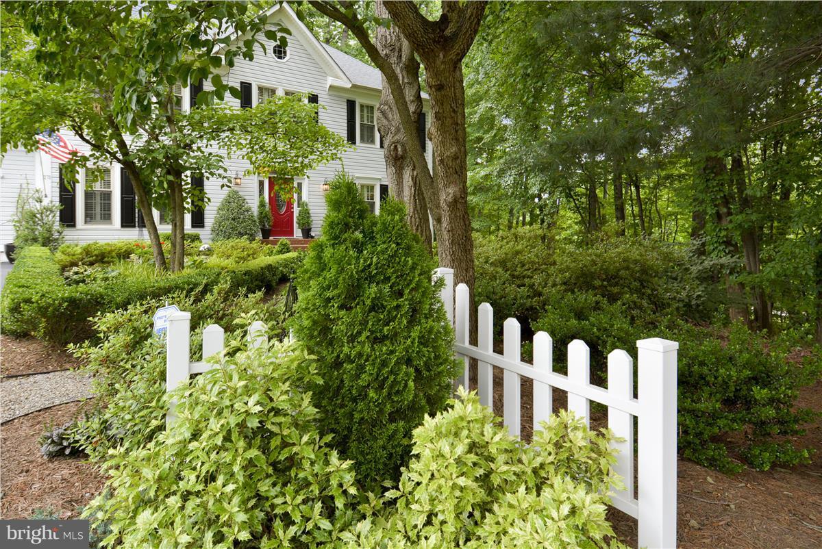 SHAKER WOODS - Residential