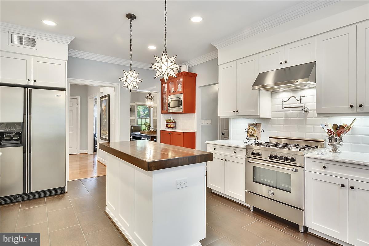 SHAKER WOODS - Residential