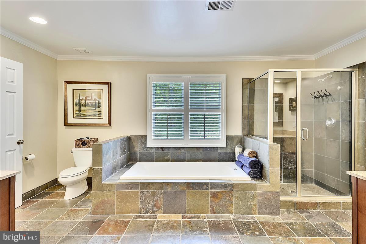 SHAKER WOODS - Residential