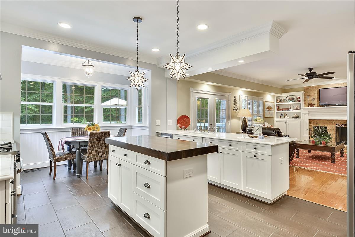 SHAKER WOODS - Residential