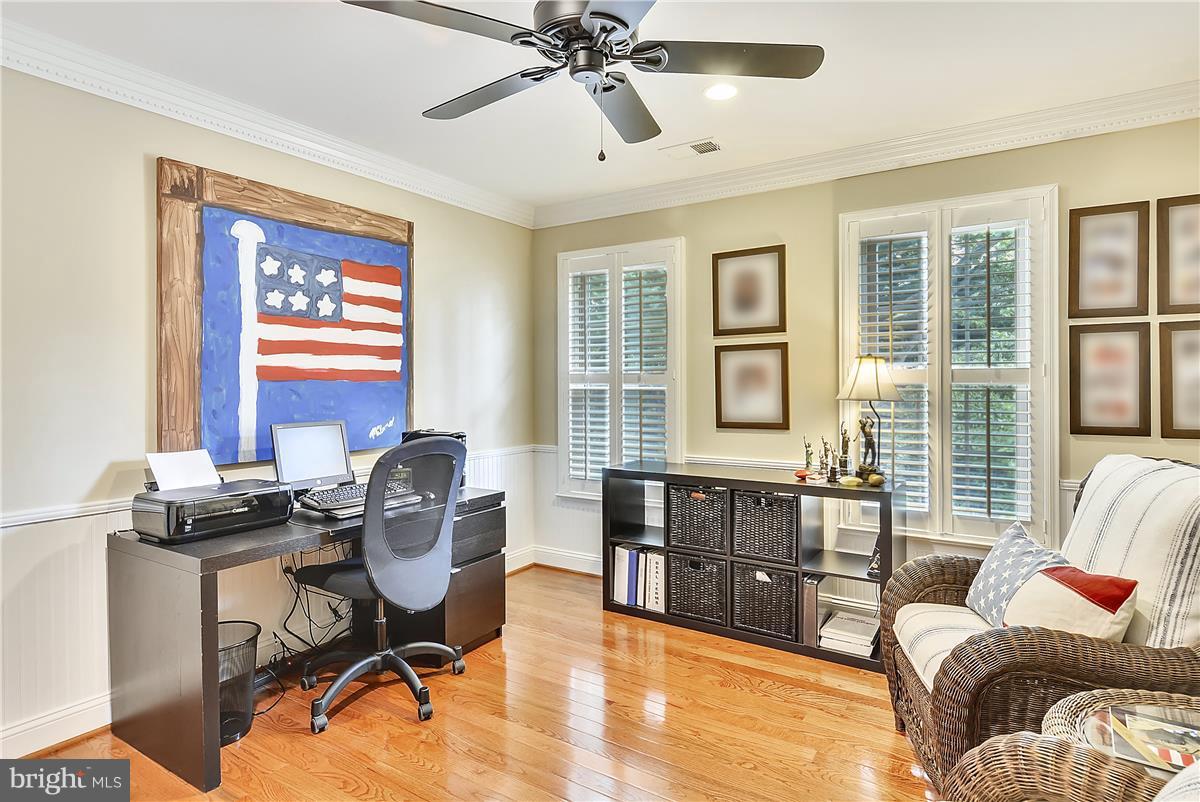 SHAKER WOODS - Residential