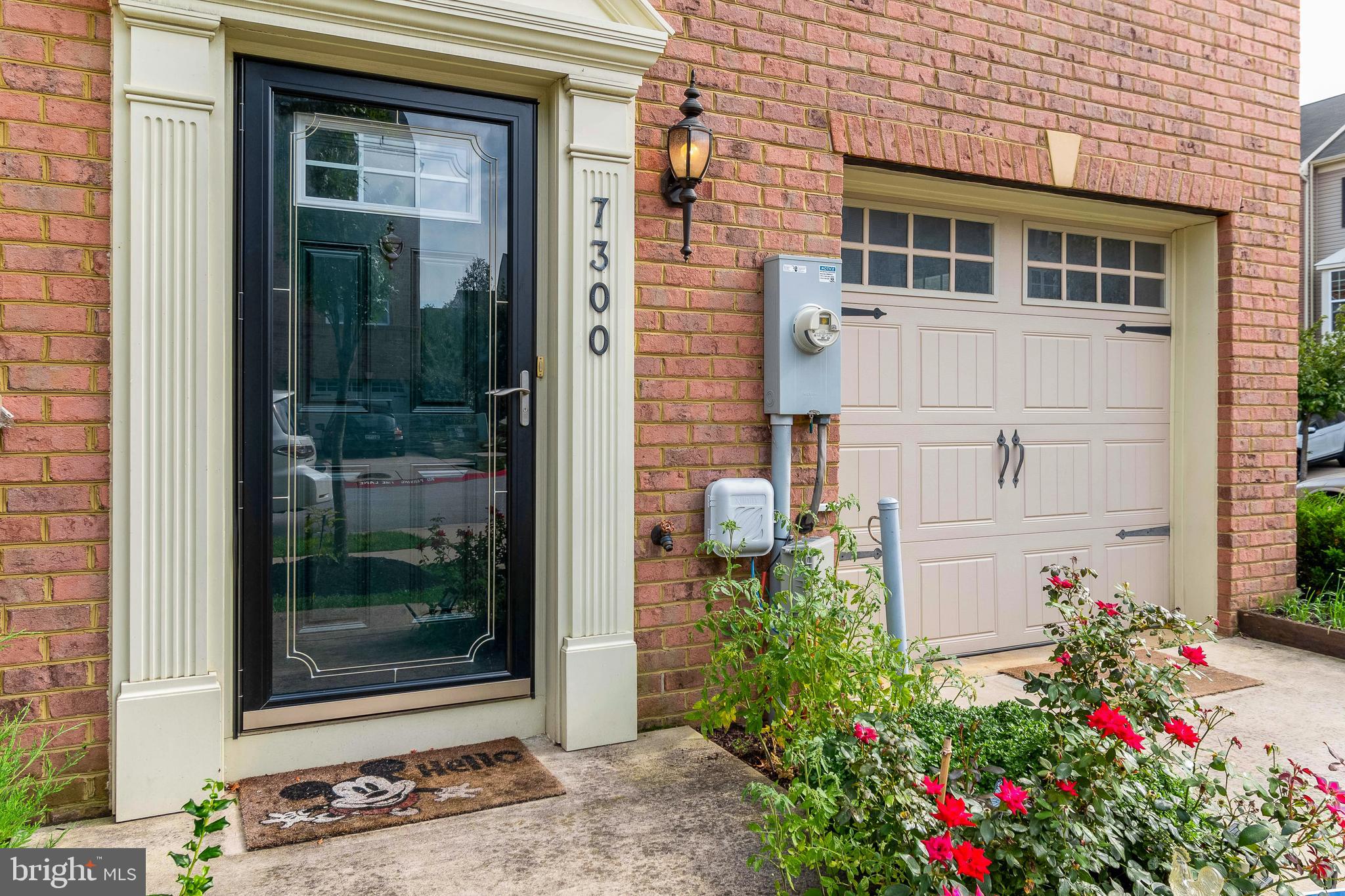 HOWARD SQUARE - Residential