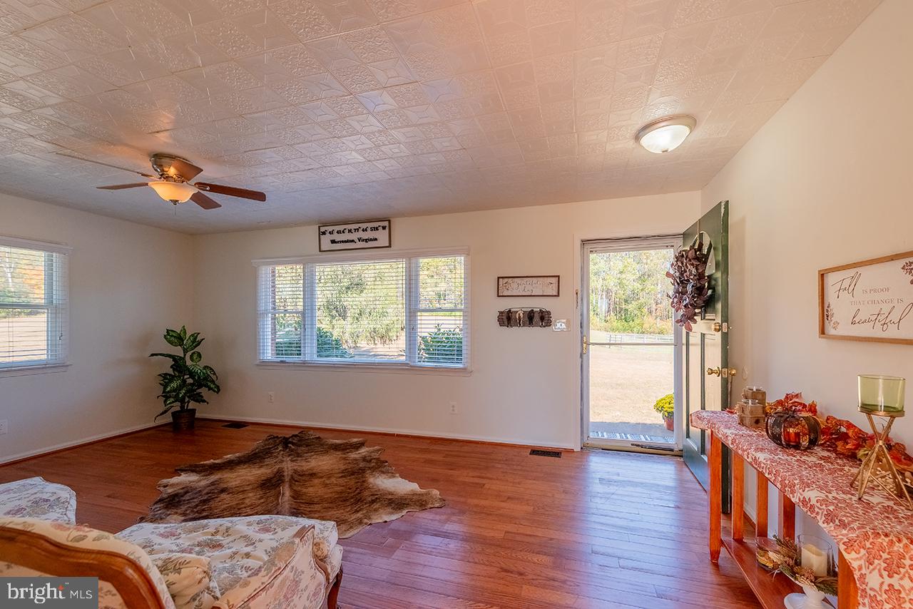 5621 OLD AUBURN ROAD