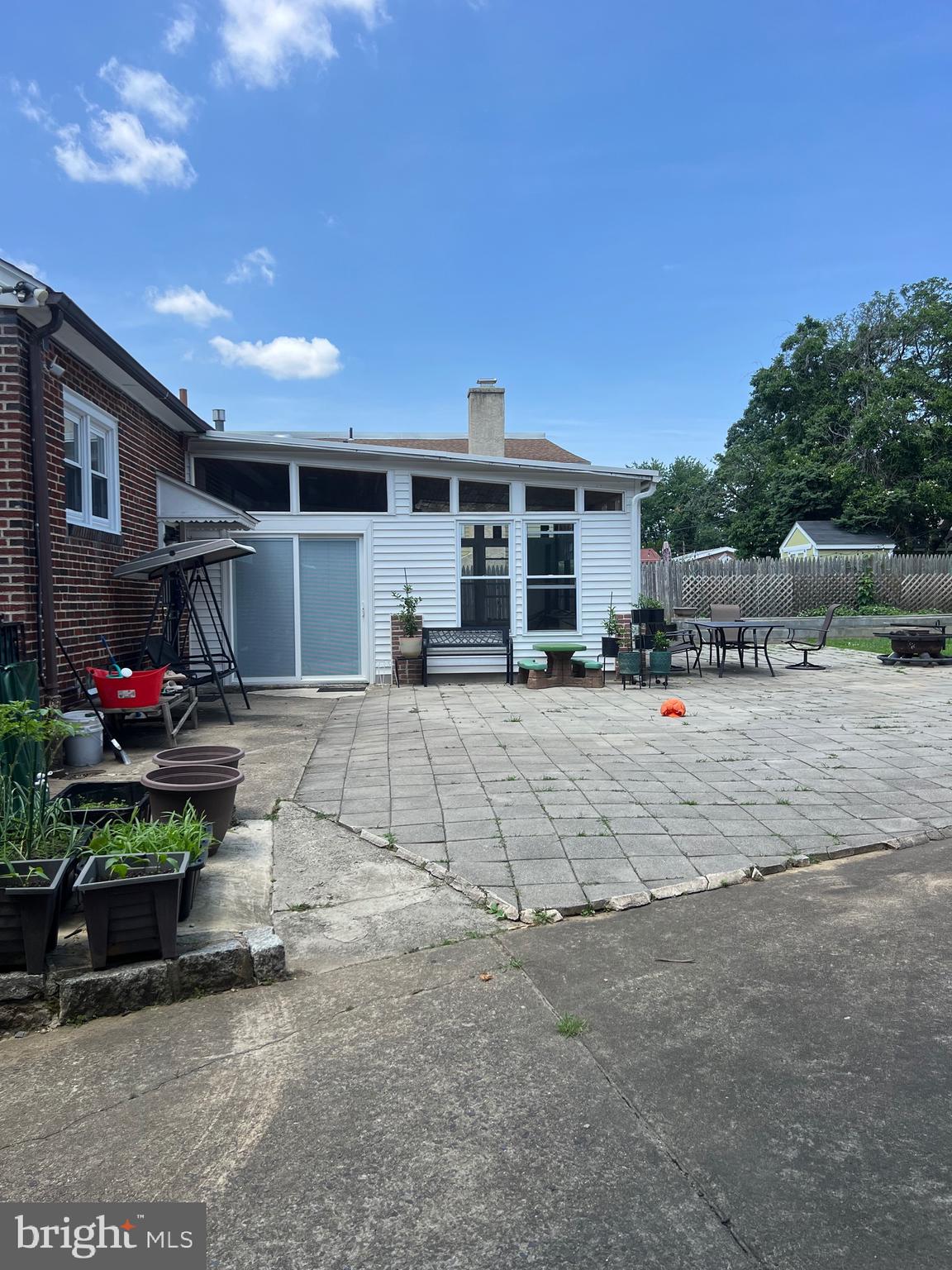 FOX CHASE - Residential