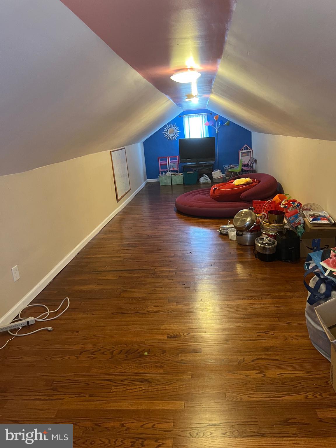 FOX CHASE - Residential