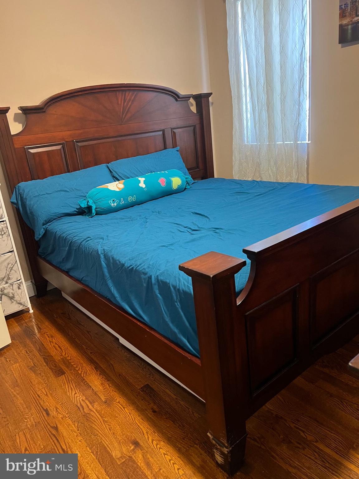 FOX CHASE - Residential