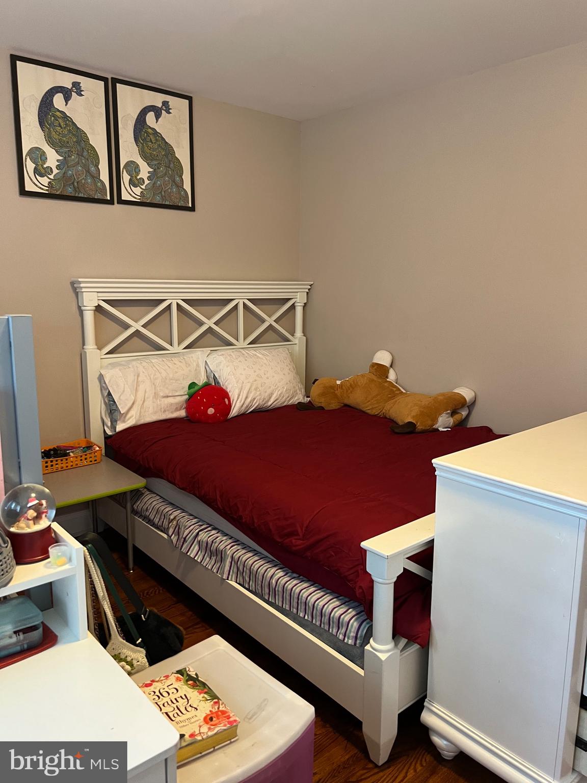 FOX CHASE - Residential