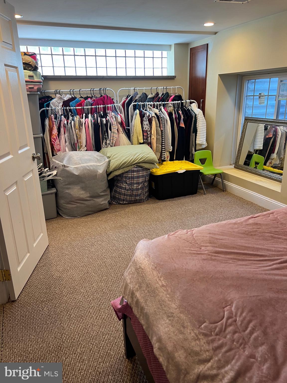 FOX CHASE - Residential