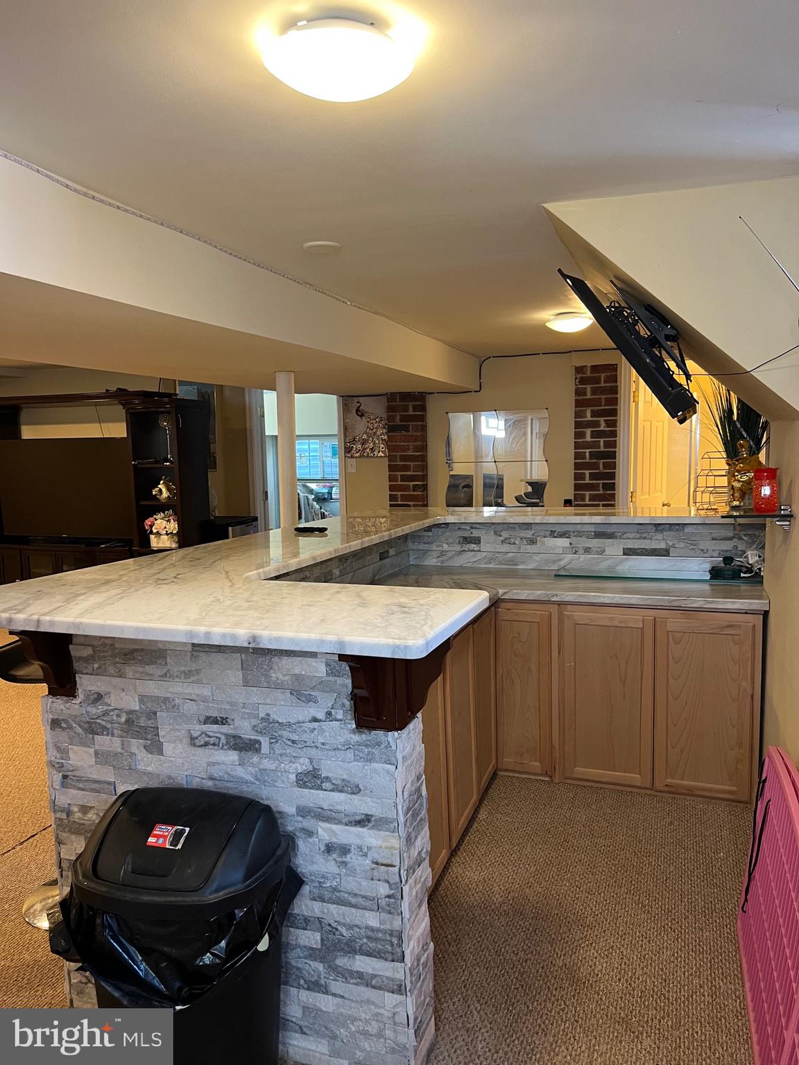 FOX CHASE - Residential