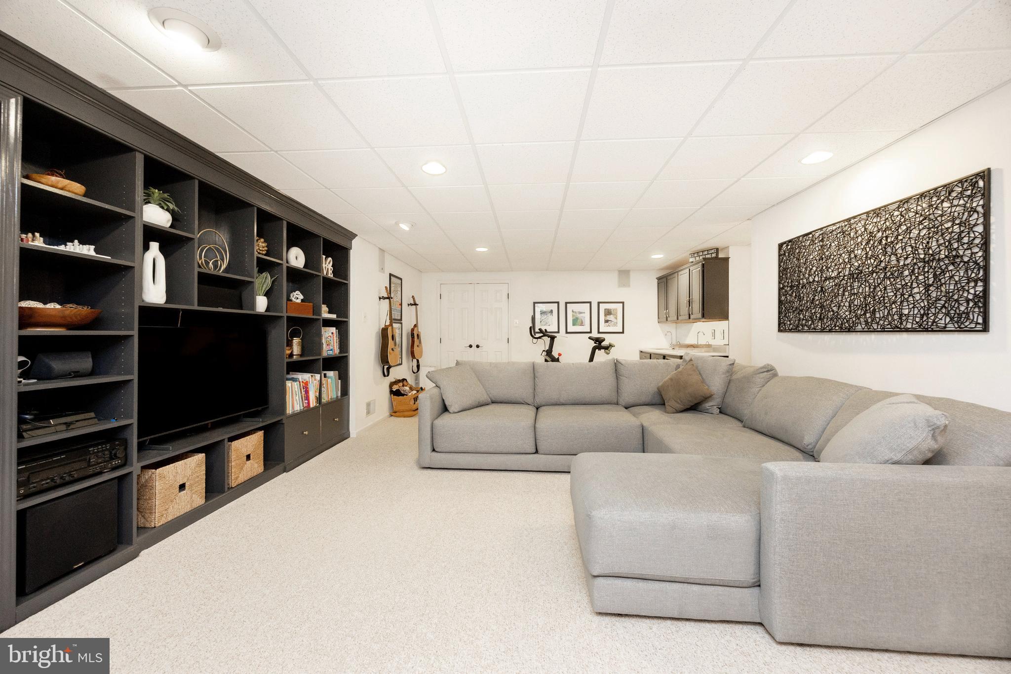 WALTZ LEA - Residential